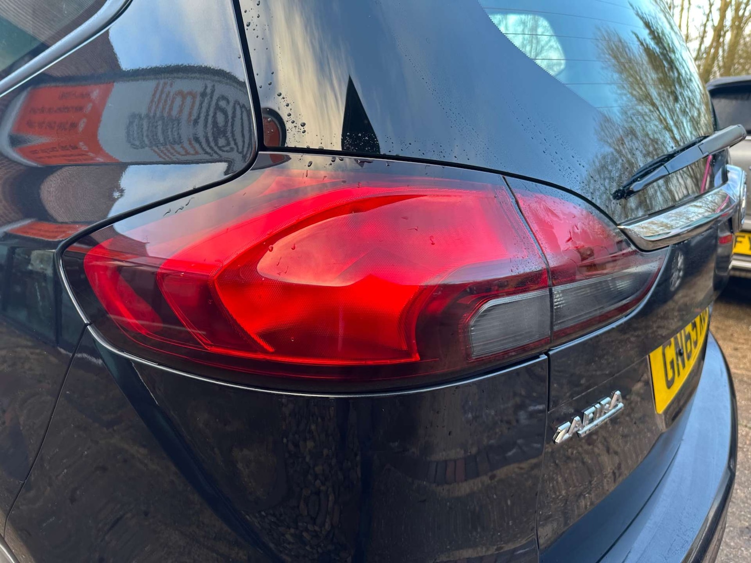 Used Vauxhall Zafira Tourer 2015 for sale - 77687380: Photo 11