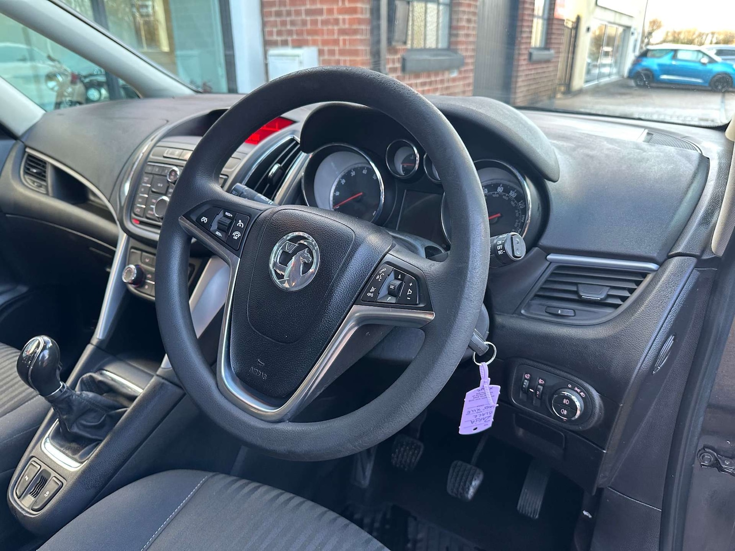 Used Vauxhall Zafira Tourer 2015 for sale - 77687380: Photo 16