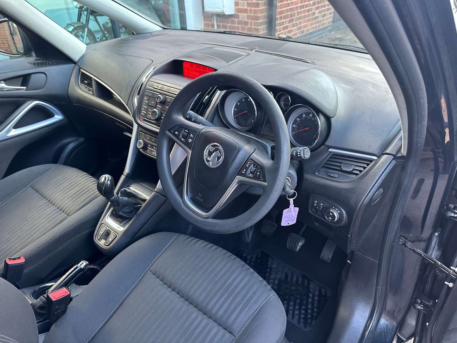 Used Vauxhall Zafira Tourer 2015 for sale - 77687380: Photo 17