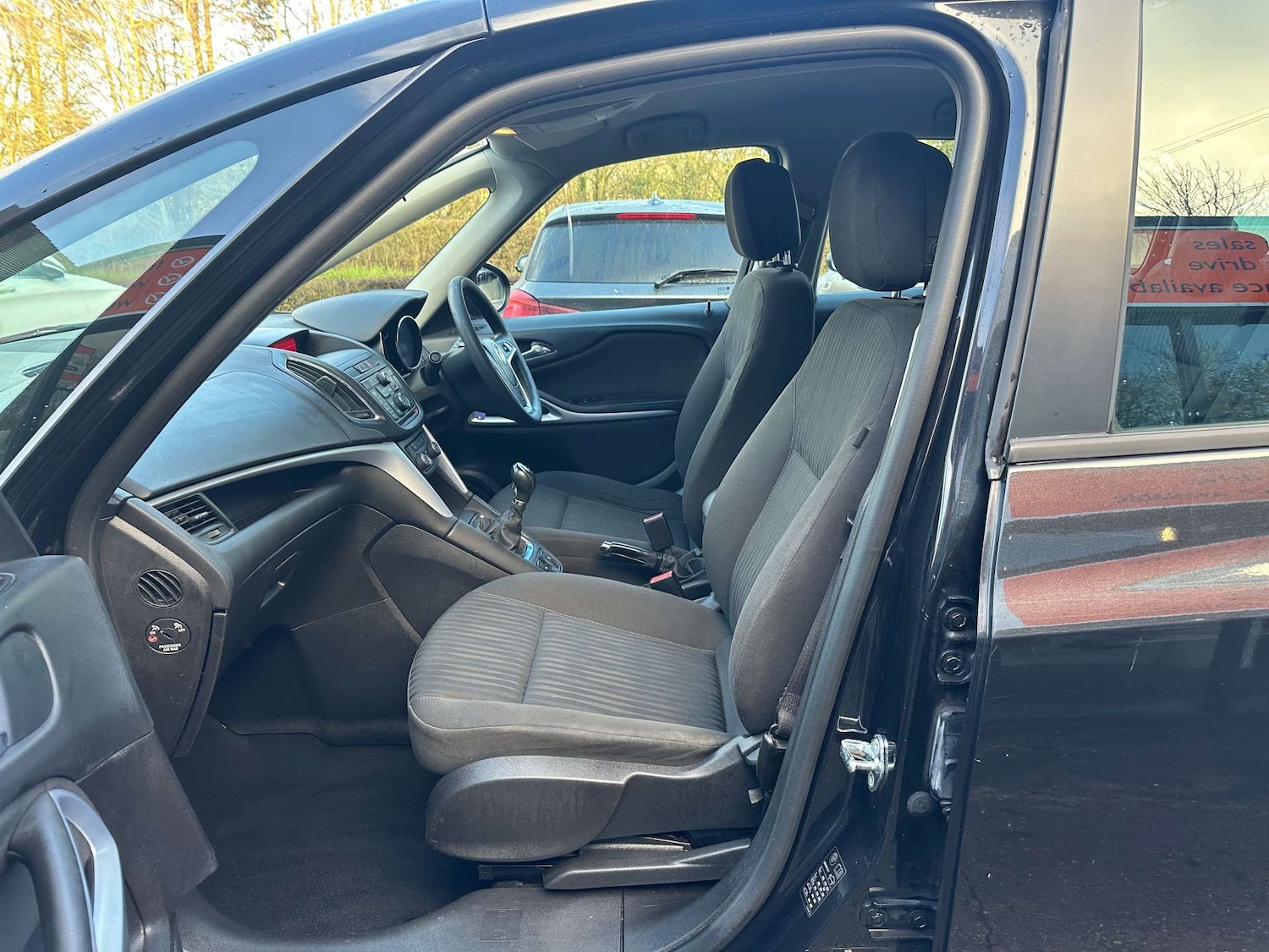 Used Vauxhall Zafira Tourer 2015 for sale - 77687380: Photo 19