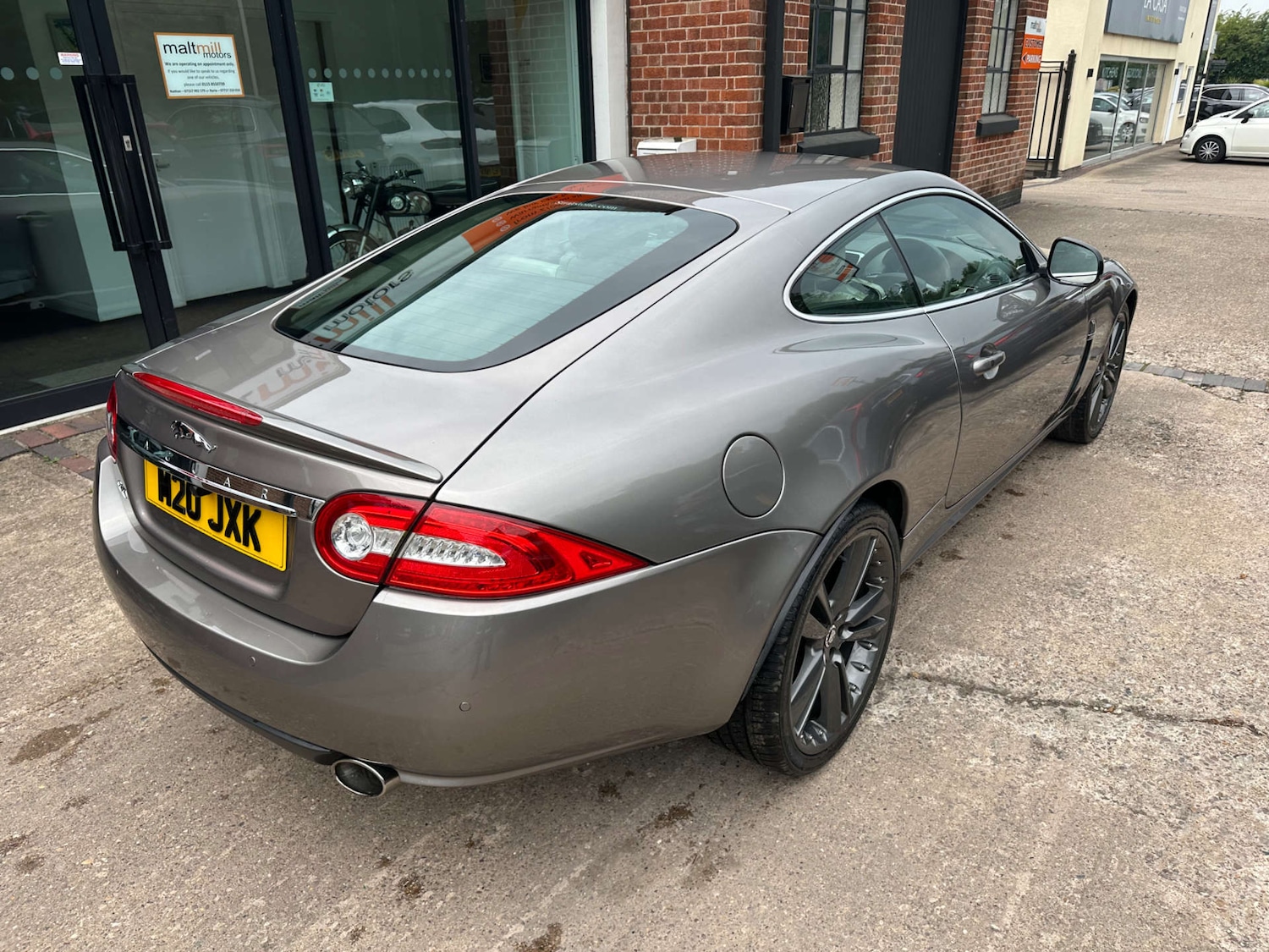 Used Jaguar XK 2010 for sale - 76278368: Photo 14