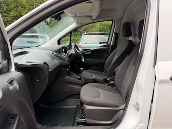 Used Ford Transit Courier 2019 for sale - 78864179: Photo