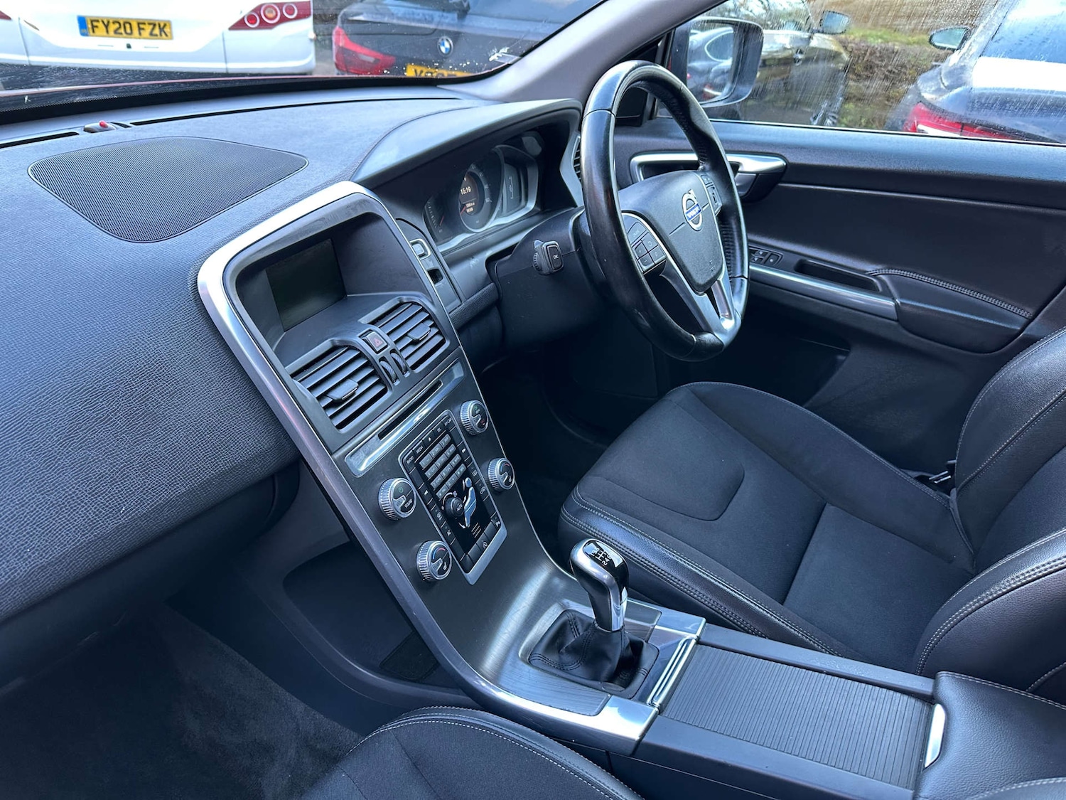 Used Volvo XC60 2015 for sale - 76637977: Photo 26