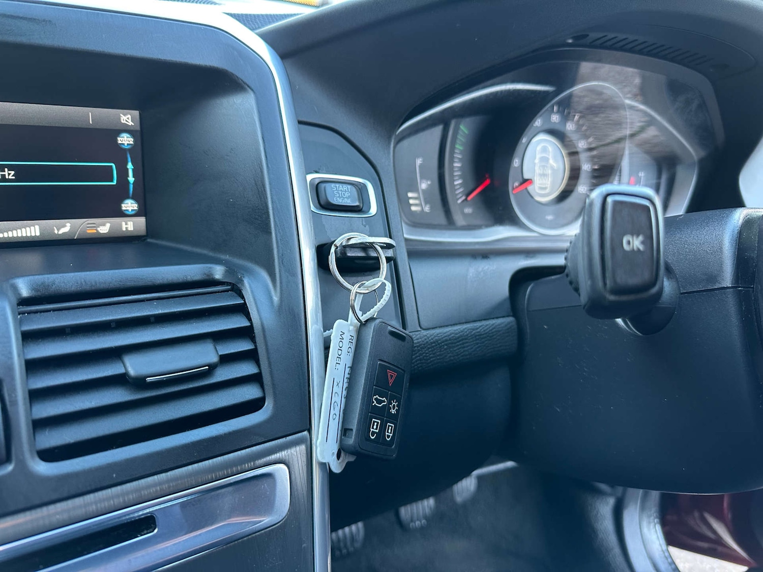 Used Volvo XC60 2015 for sale - 76637977: Photo 30