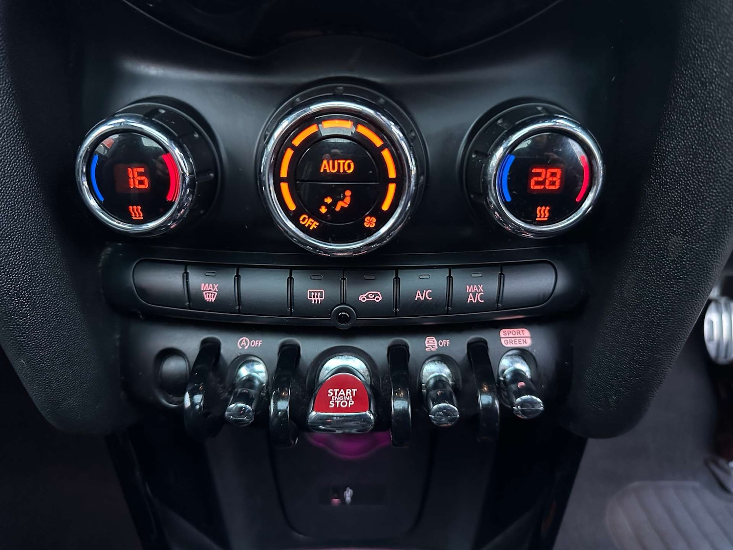 Used MINI Hatch 2018 for sale - 76618878: Photo 36