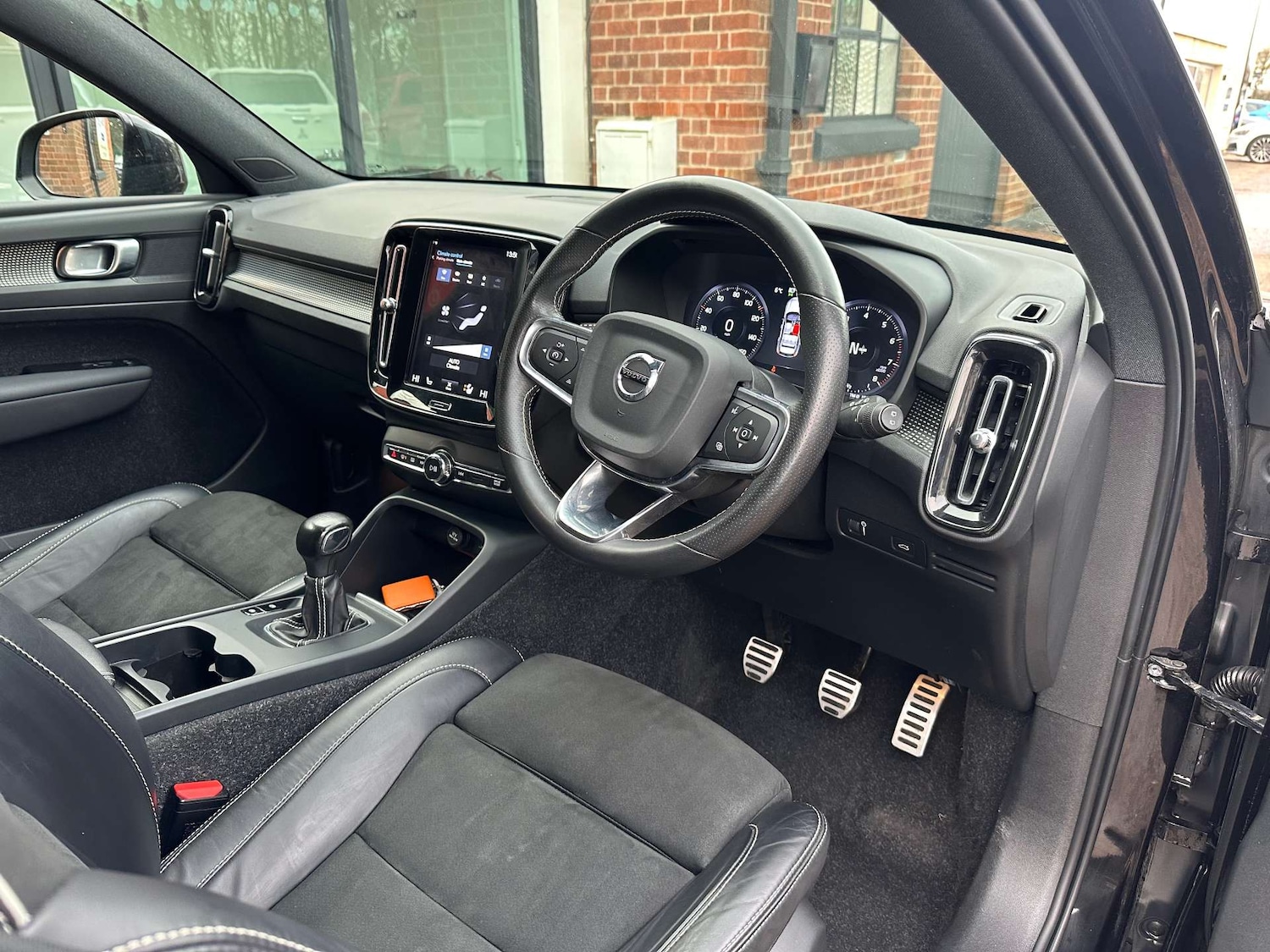 Used Volvo XC40 2021 for sale - 77270756: Photo 21