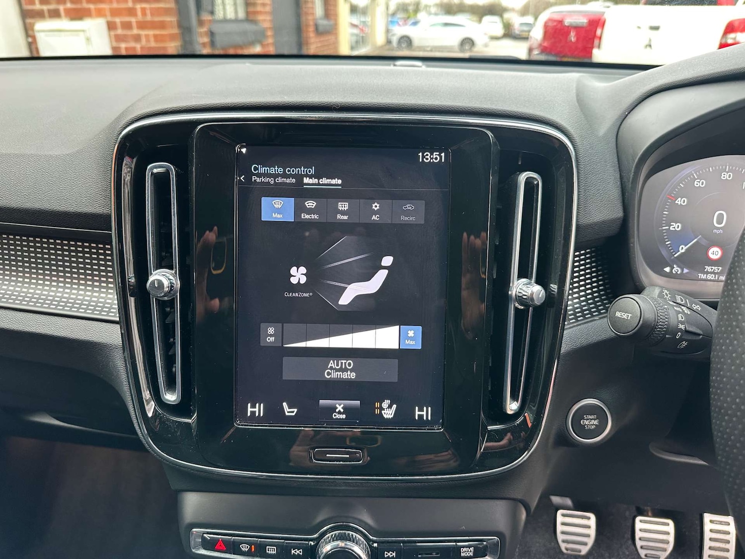 Used Volvo XC40 2021 for sale - 77270756: Photo 29