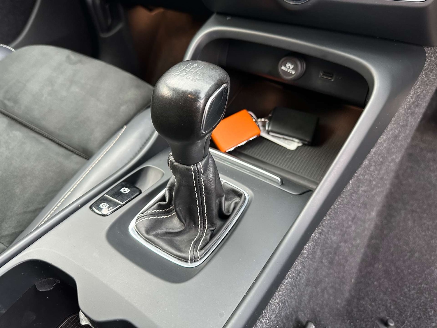 Used Volvo XC40 2021 for sale - 77270756: Photo 31