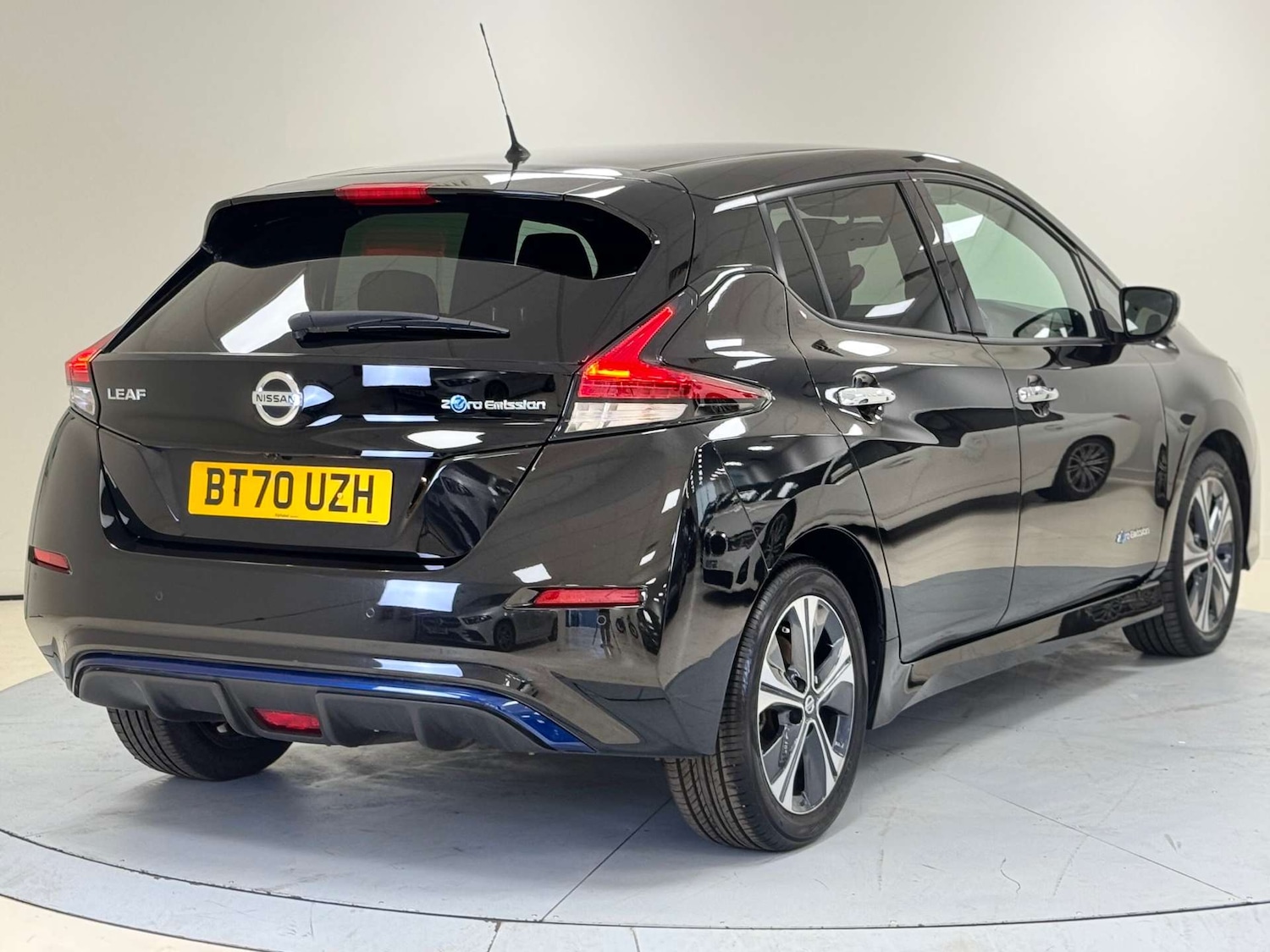 Used Nissan Leaf 2020 for sale - 76451744: Photo 12