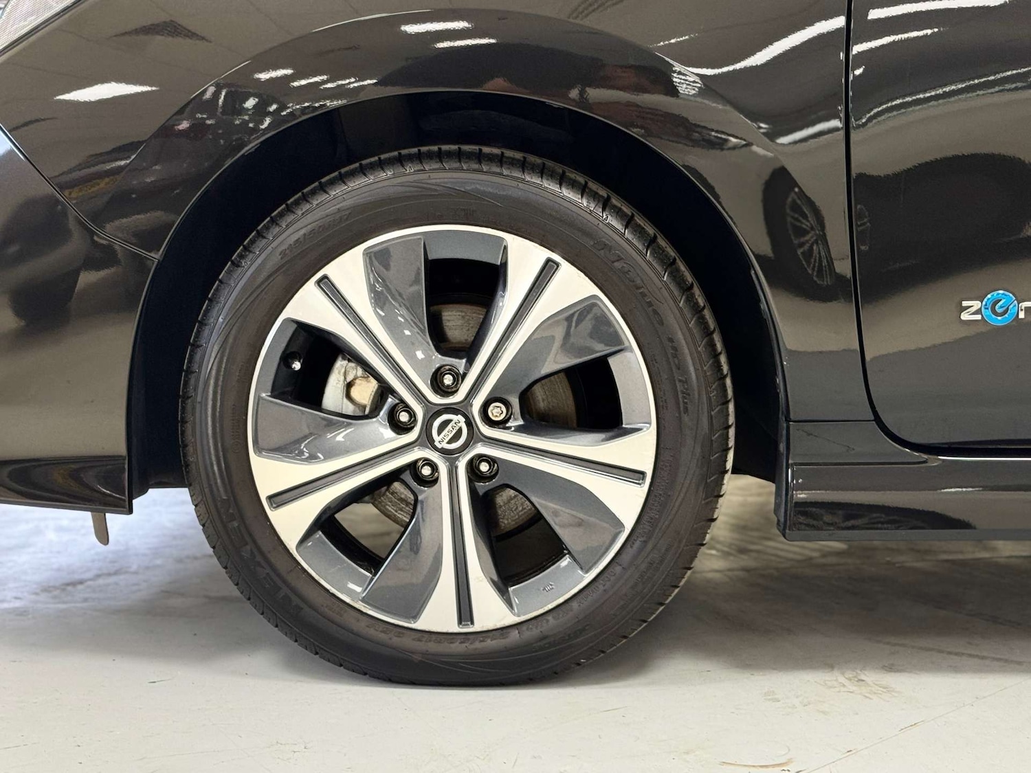 Used Nissan Leaf 2020 for sale - 76451744: Photo 34