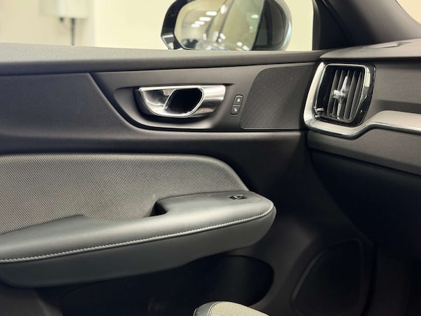 Used Volvo S60 2021 for sale - 74964856: Photo 46