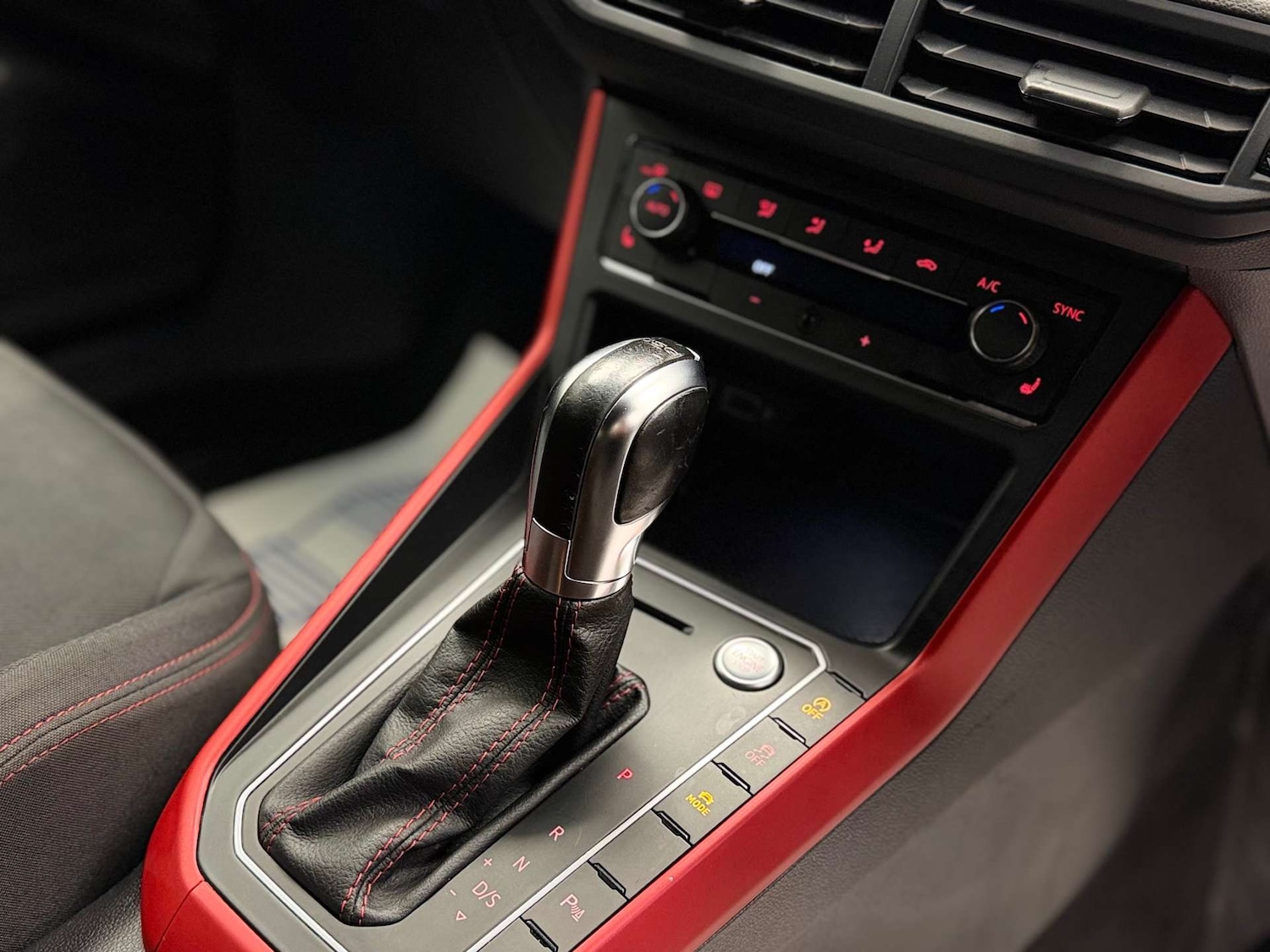 Used Volkswagen Polo 2019 for sale - 76604258: Photo 18