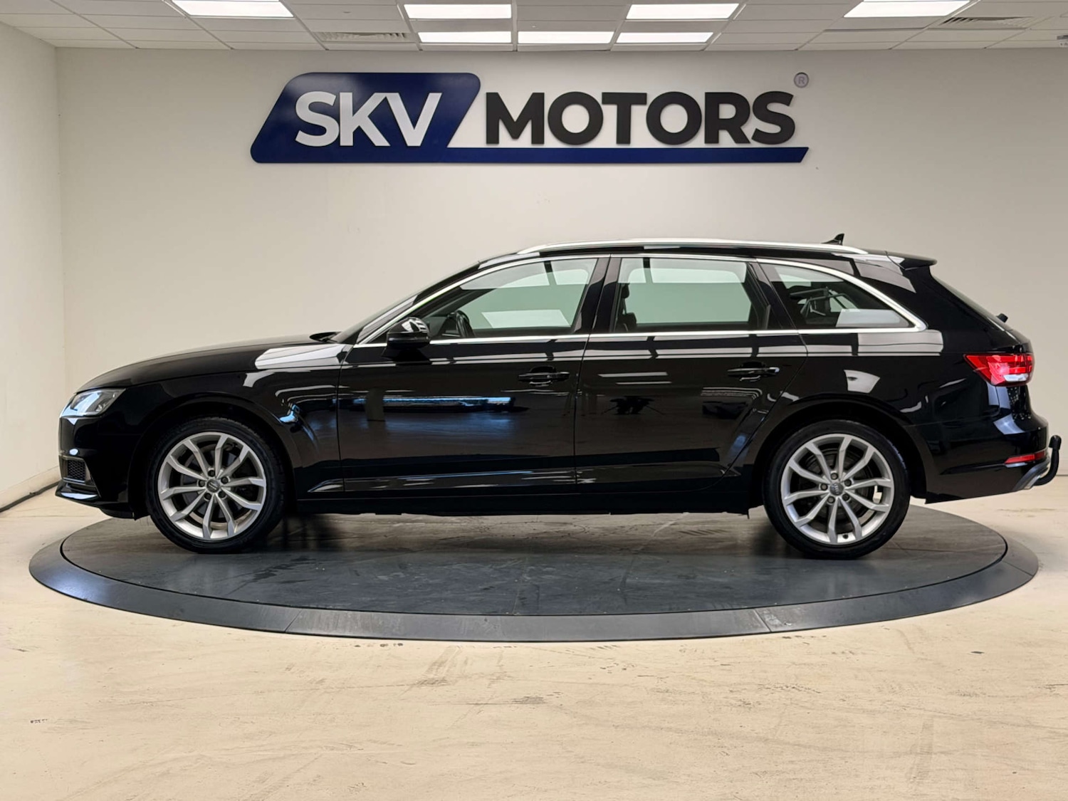 Used Audi A4 2019 for sale - 77984290: Photo 6