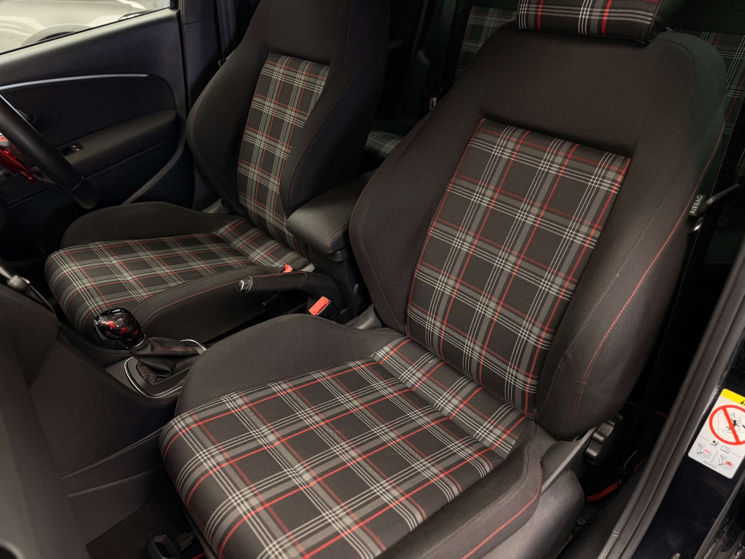 Used Volkswagen Polo 2017 for sale - 77422866: Photo 41