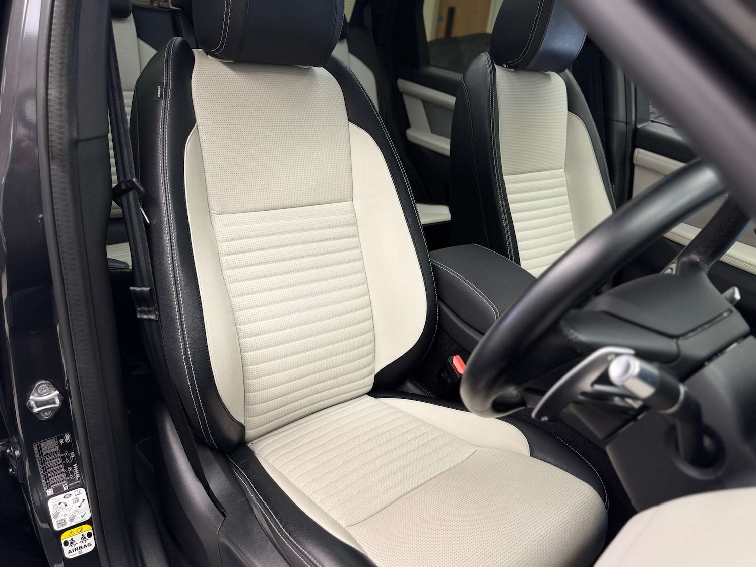 Used Land Rover Discovery Sport 2021 for sale - 77125174: Photo 19