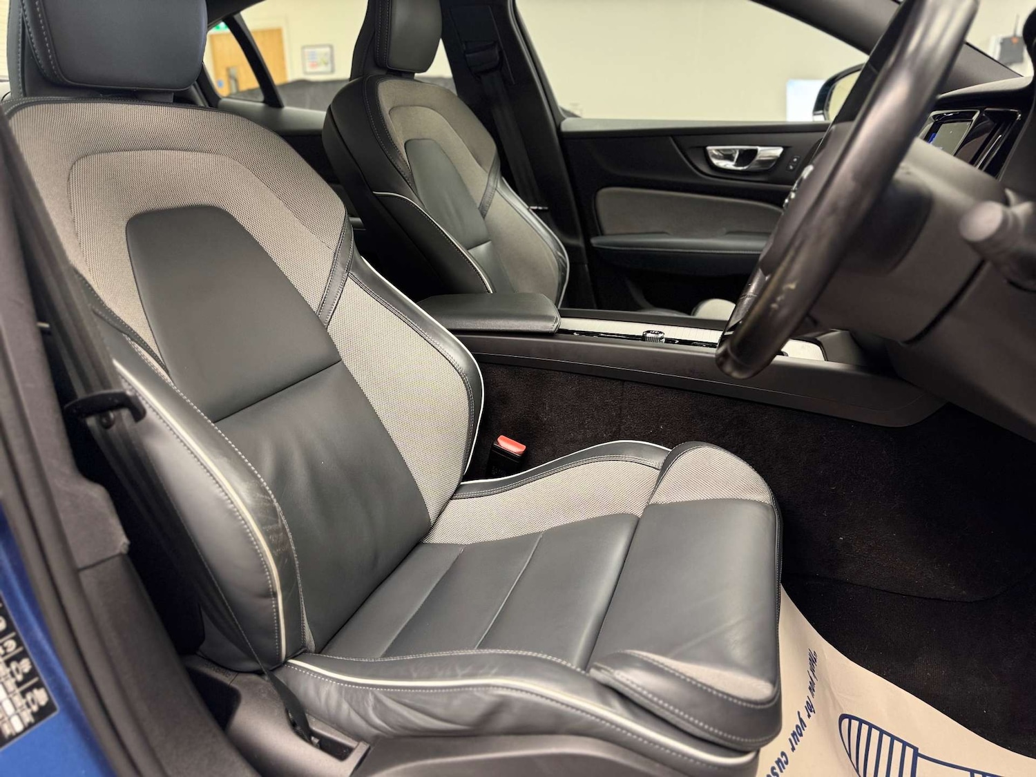 Used Volvo S60 2021 for sale - 76565651: Photo 25