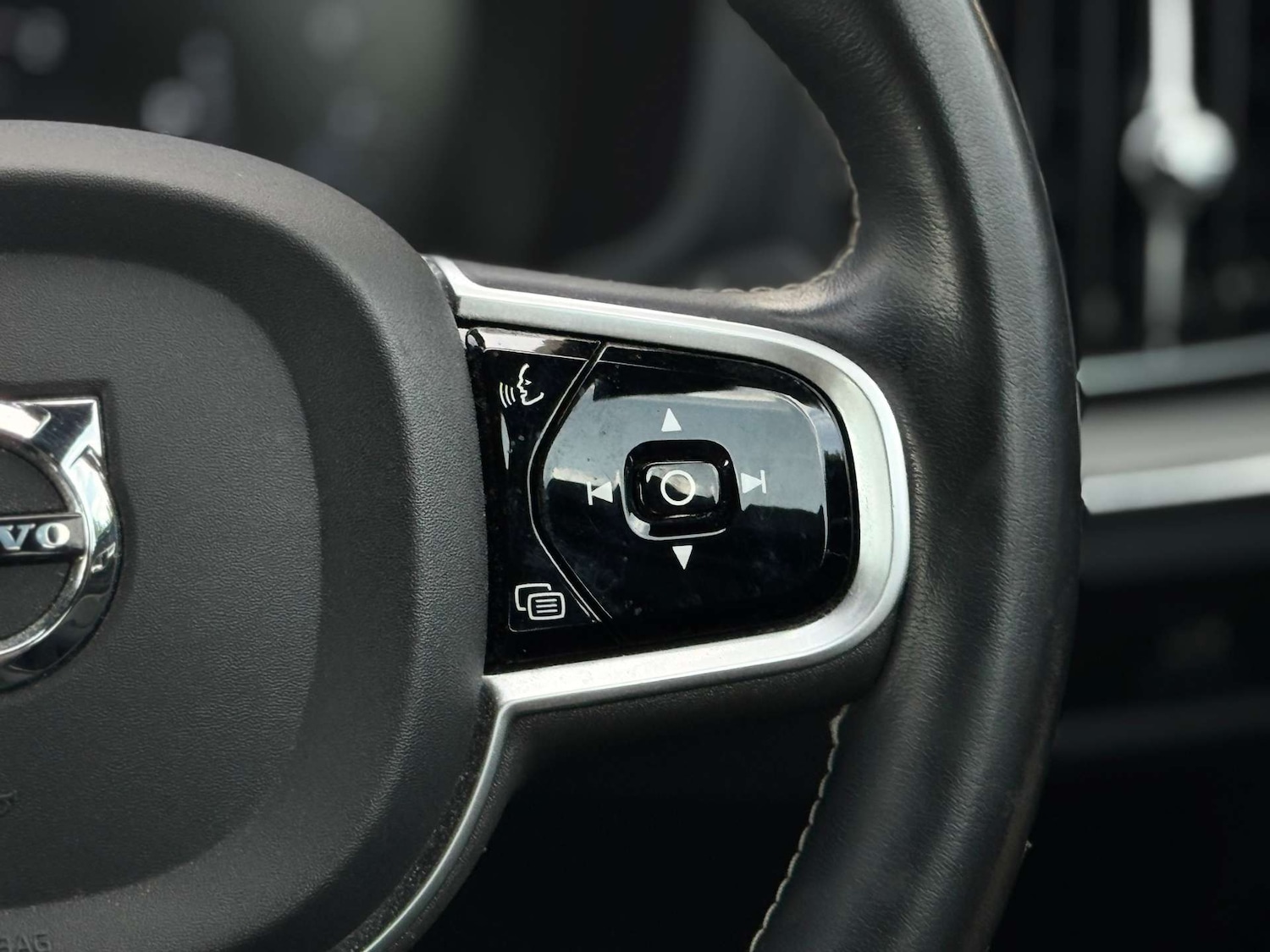 Used Volvo S60 2021 for sale - 76565651: Photo 38