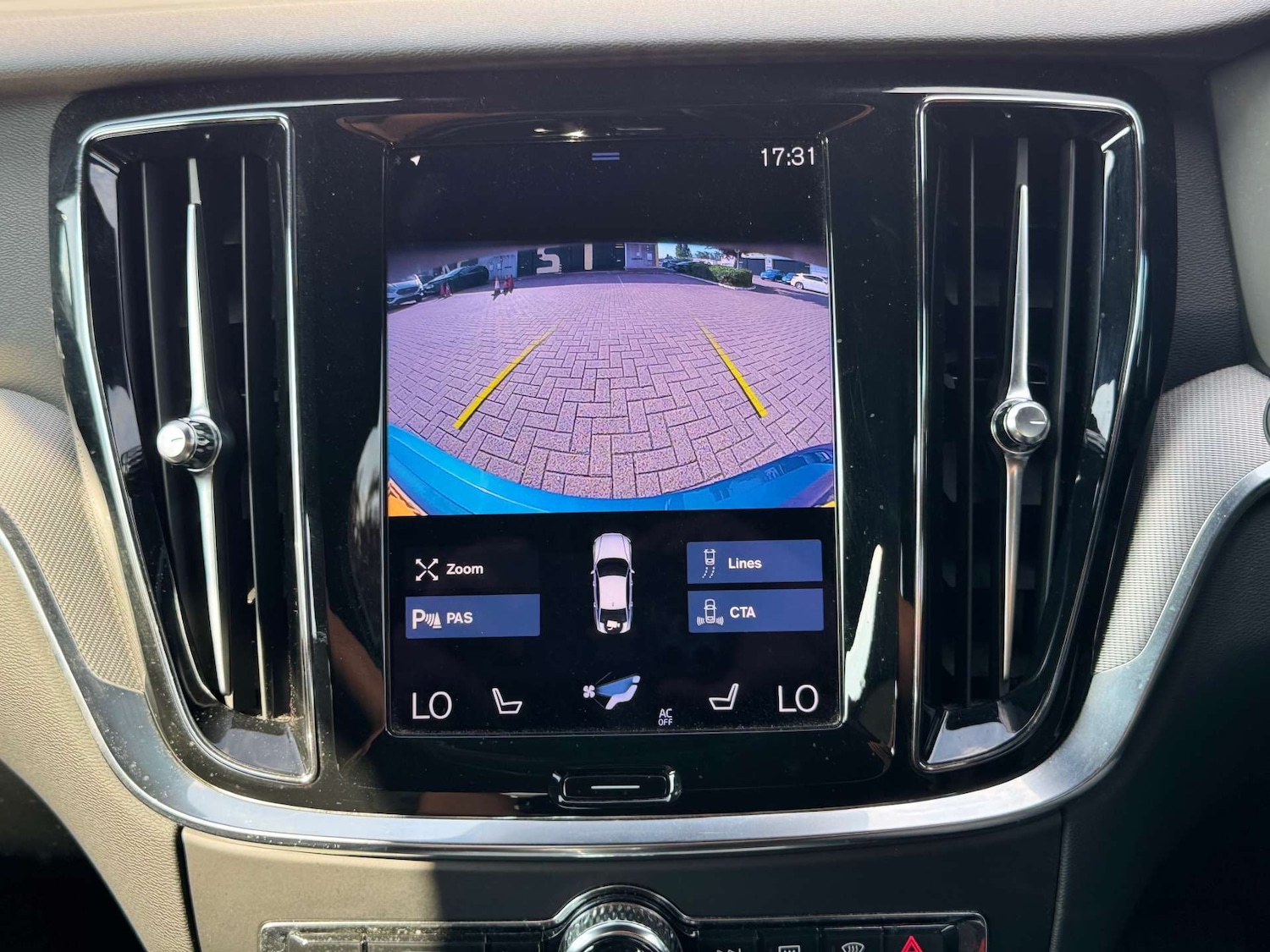 Used Volvo S60 2021 for sale - 76565651: Photo 54