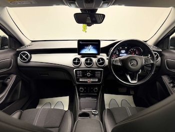 Used Mercedes-Benz GLA 2019 for sale - 78964571: Photo