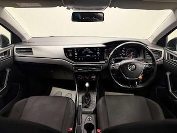 Used Volkswagen Polo 2018 for sale - 78018643: Photo