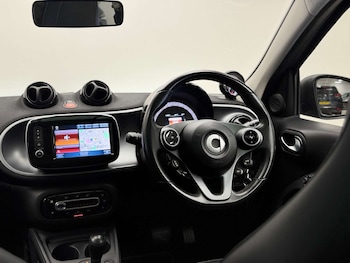Used smart forfour 2017 for sale - 76020108: Photo
