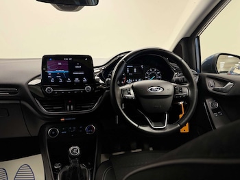 Used Ford Fiesta 2019 for sale - 76258032: Photo 2