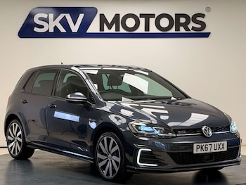 Used Volkswagen Golf 2017 for sale - 78018640: Photo