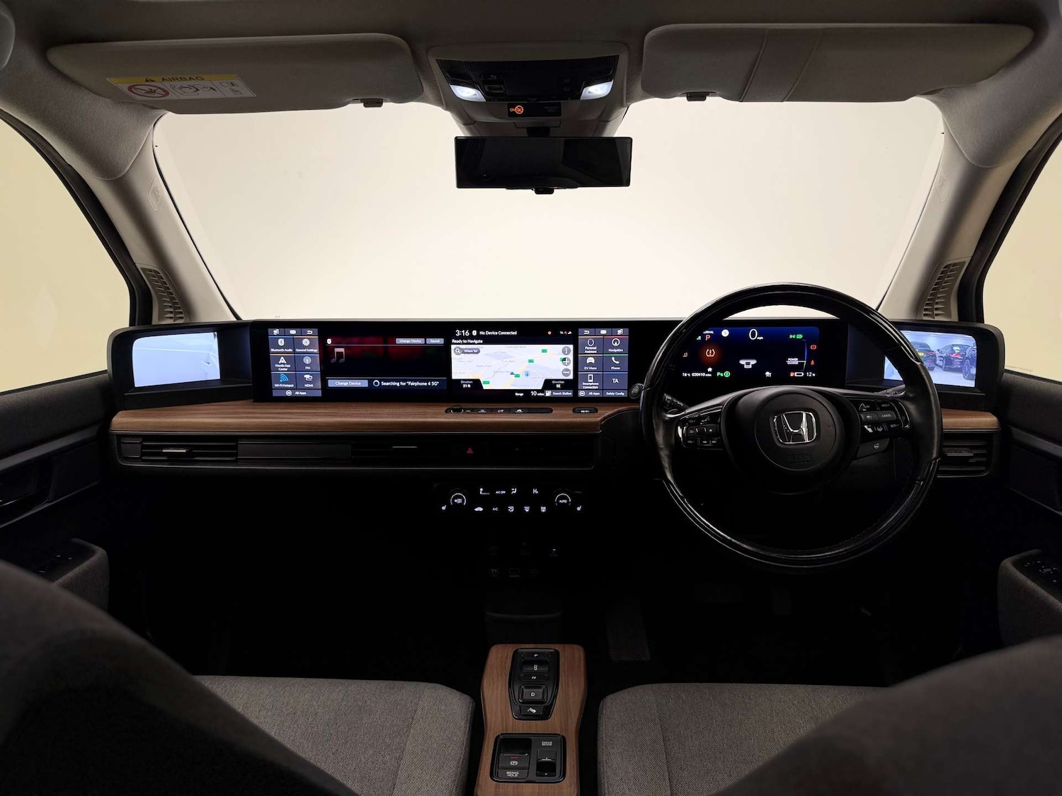 Used Honda e 2021 for sale - 76547292: Photo 3