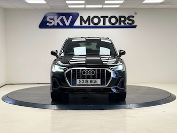 Used Audi Q3 2019 for sale - 76278082: Photo 2