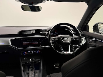 Used Audi Q3 2019 for sale - 76278082: Photo 4