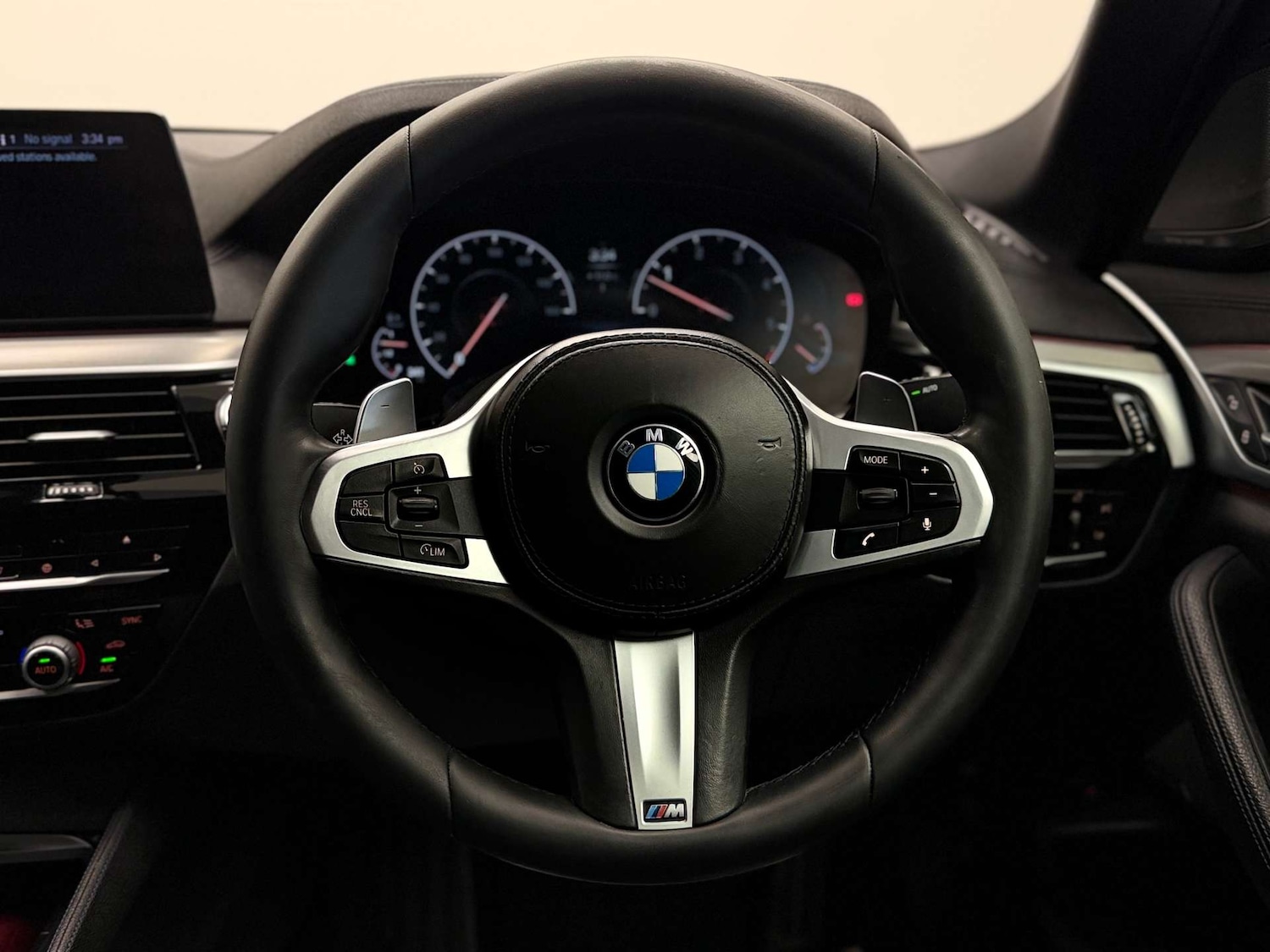 Used BMW 5 Series 2018 for sale - 77262722: Photo 40