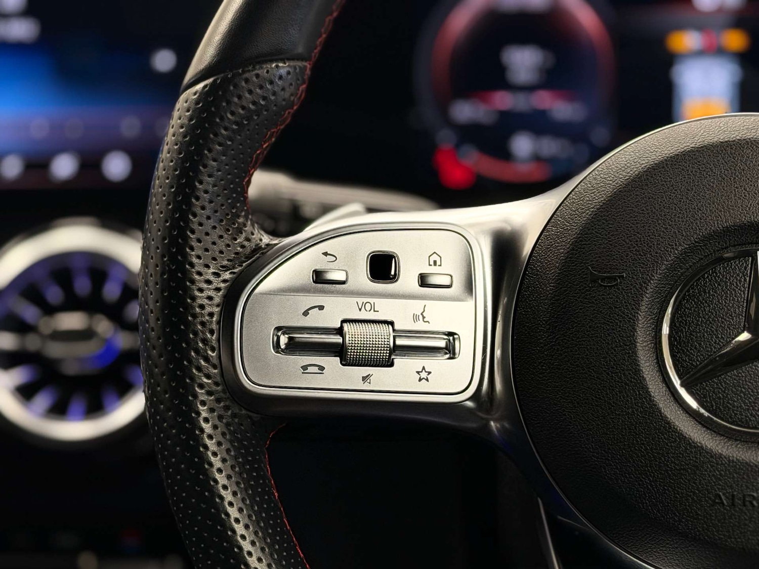 Used Mercedes-Benz GLA 2022 for sale - 77357552: Photo 21