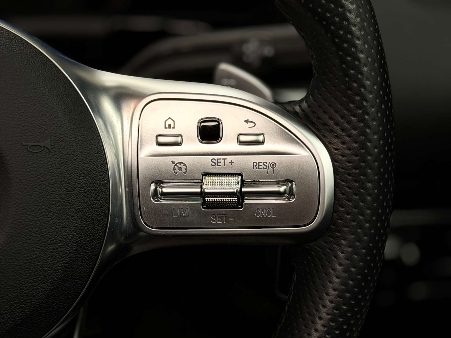 Used Mercedes-Benz GLA 2021 for sale - 76923097: Photo 27