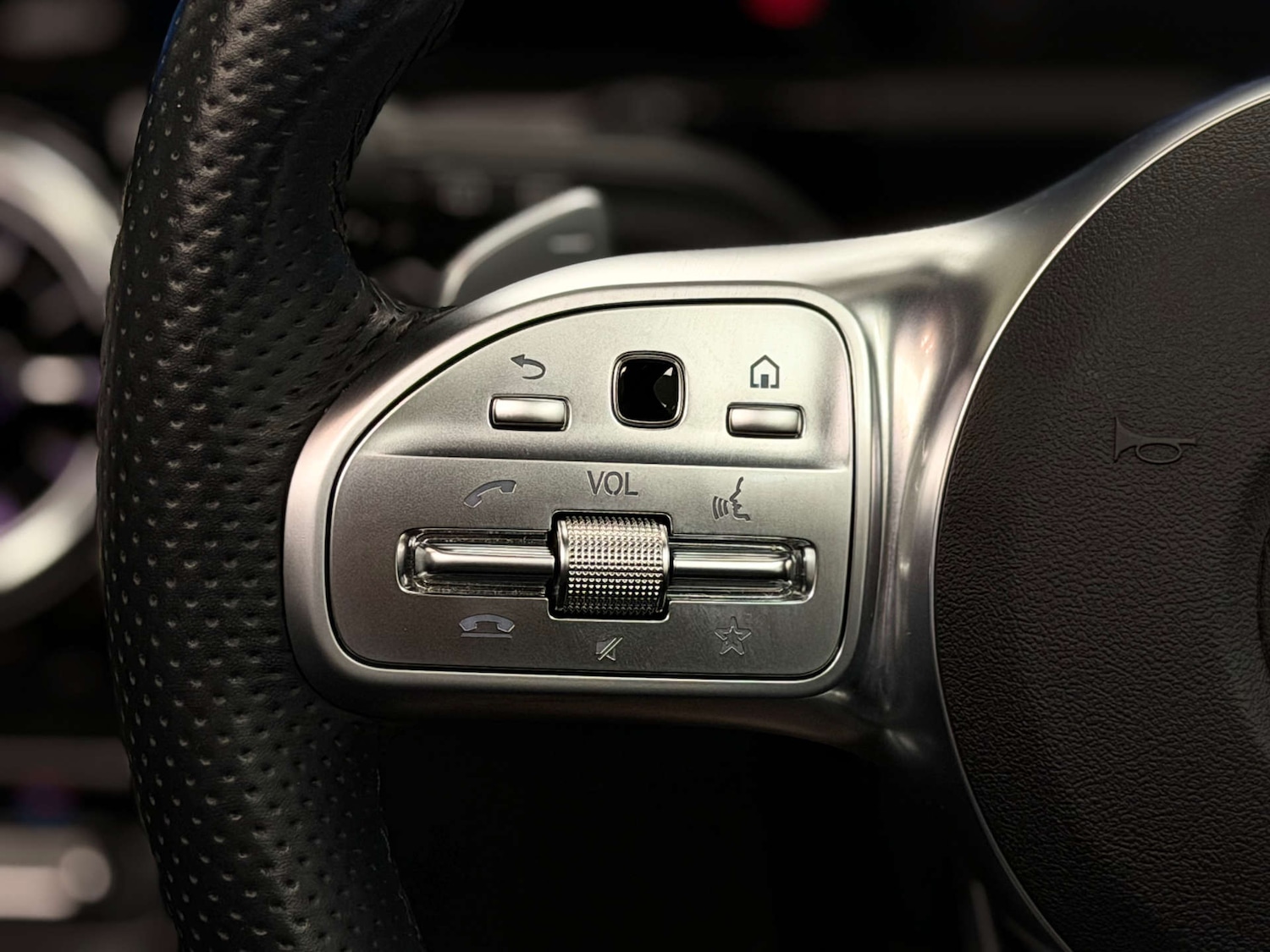 Used Mercedes-Benz GLA 2021 for sale - 76923097: Photo 28