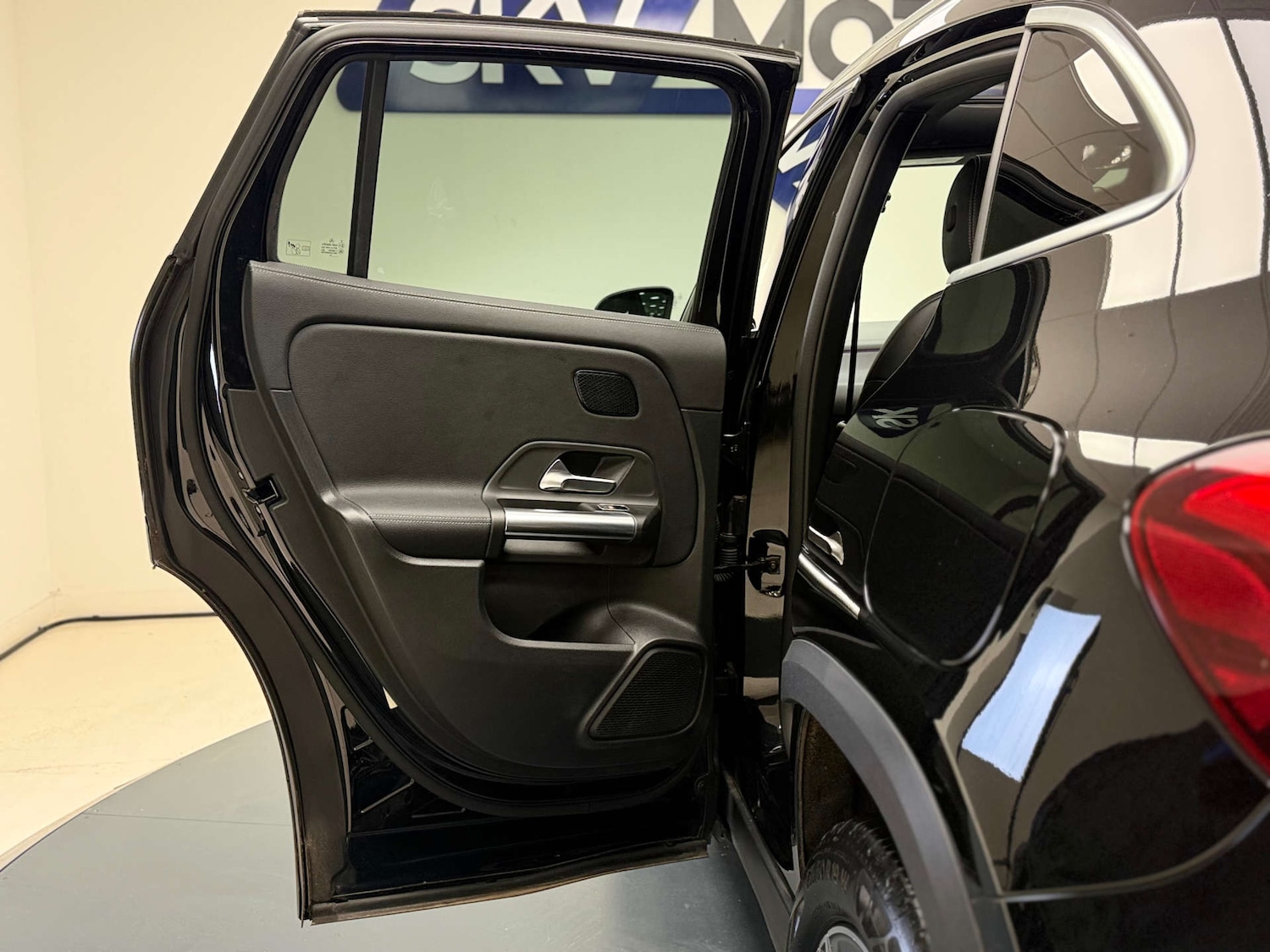 Used Mercedes-Benz GLA 2021 for sale - 76923097: Photo 30