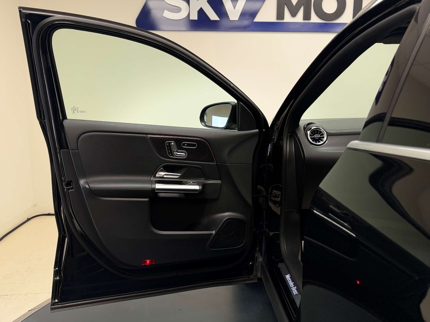 Used Mercedes-Benz GLA 2021 for sale - 76923097: Photo 33