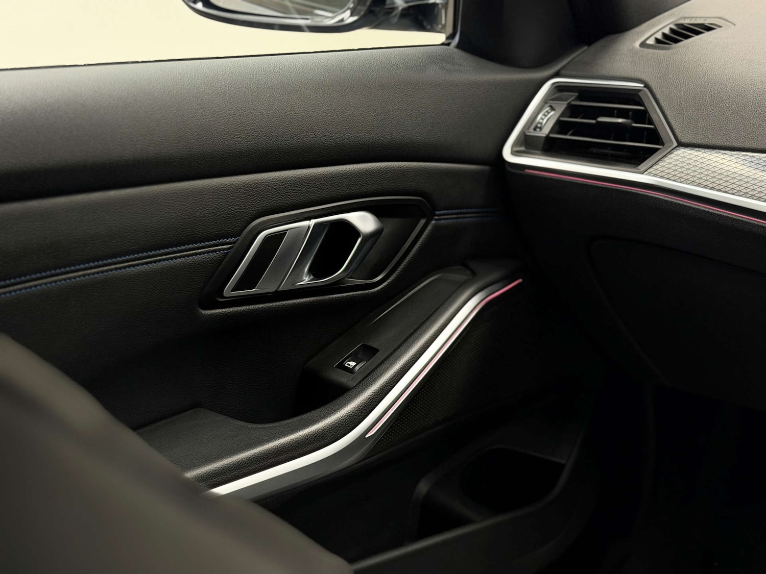 Used BMW 3 Series 2023 for sale - 78055154: Photo 38