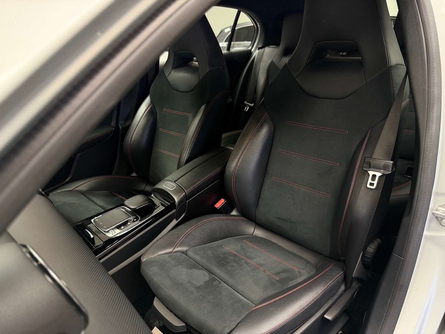 Used Mercedes-Benz A-Class 2018 for sale - 76521209: Photo 39