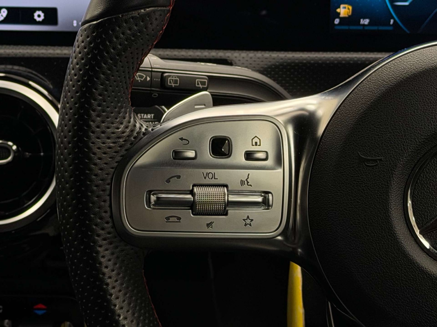 Used Mercedes-Benz A-Class 2018 for sale - 76438955: Photo 26