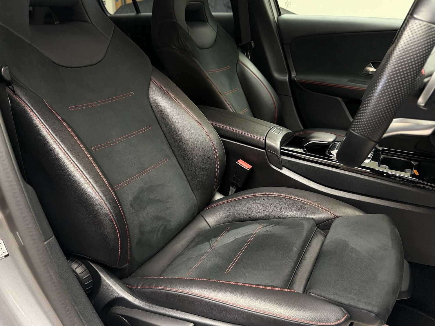 Used Mercedes-Benz A-Class 2018 for sale - 76438955: Photo 42