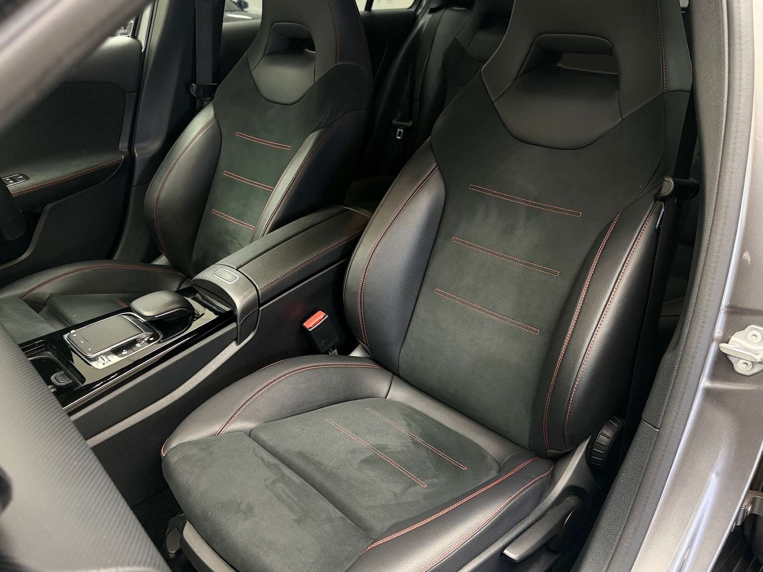 Used Mercedes-Benz A-Class 2018 for sale - 76438955: Photo 43