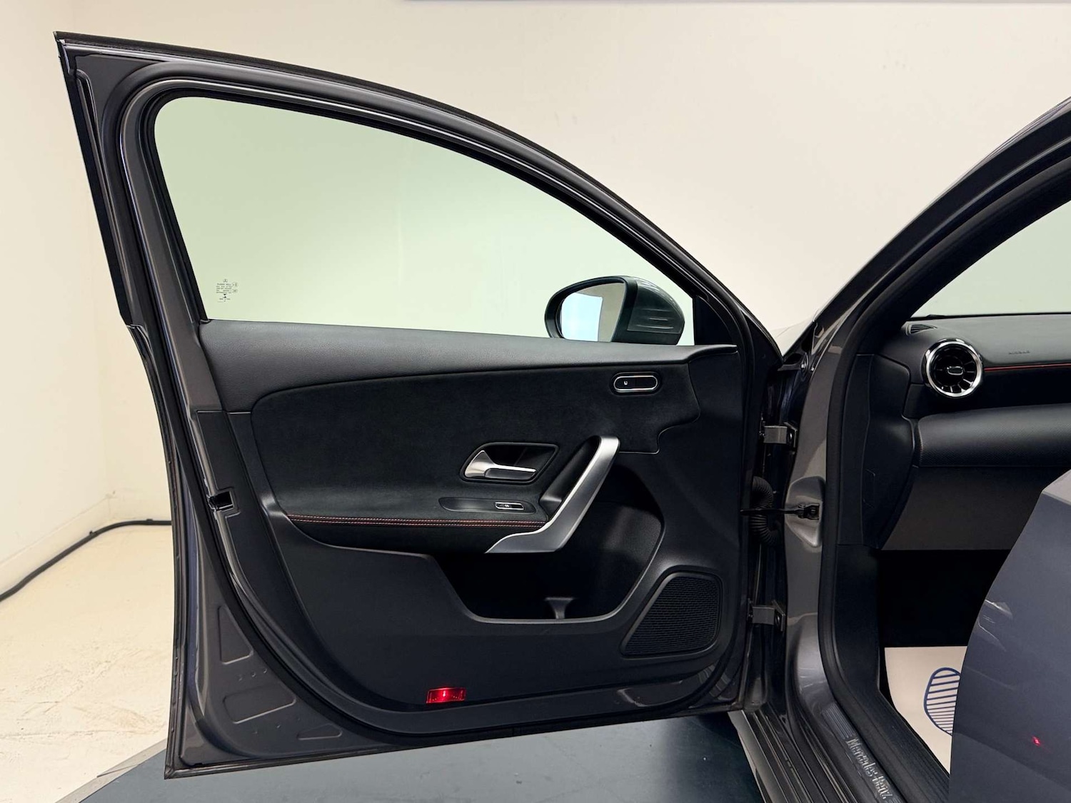 Used Mercedes-Benz A-Class 2018 for sale - 76438955: Photo 47