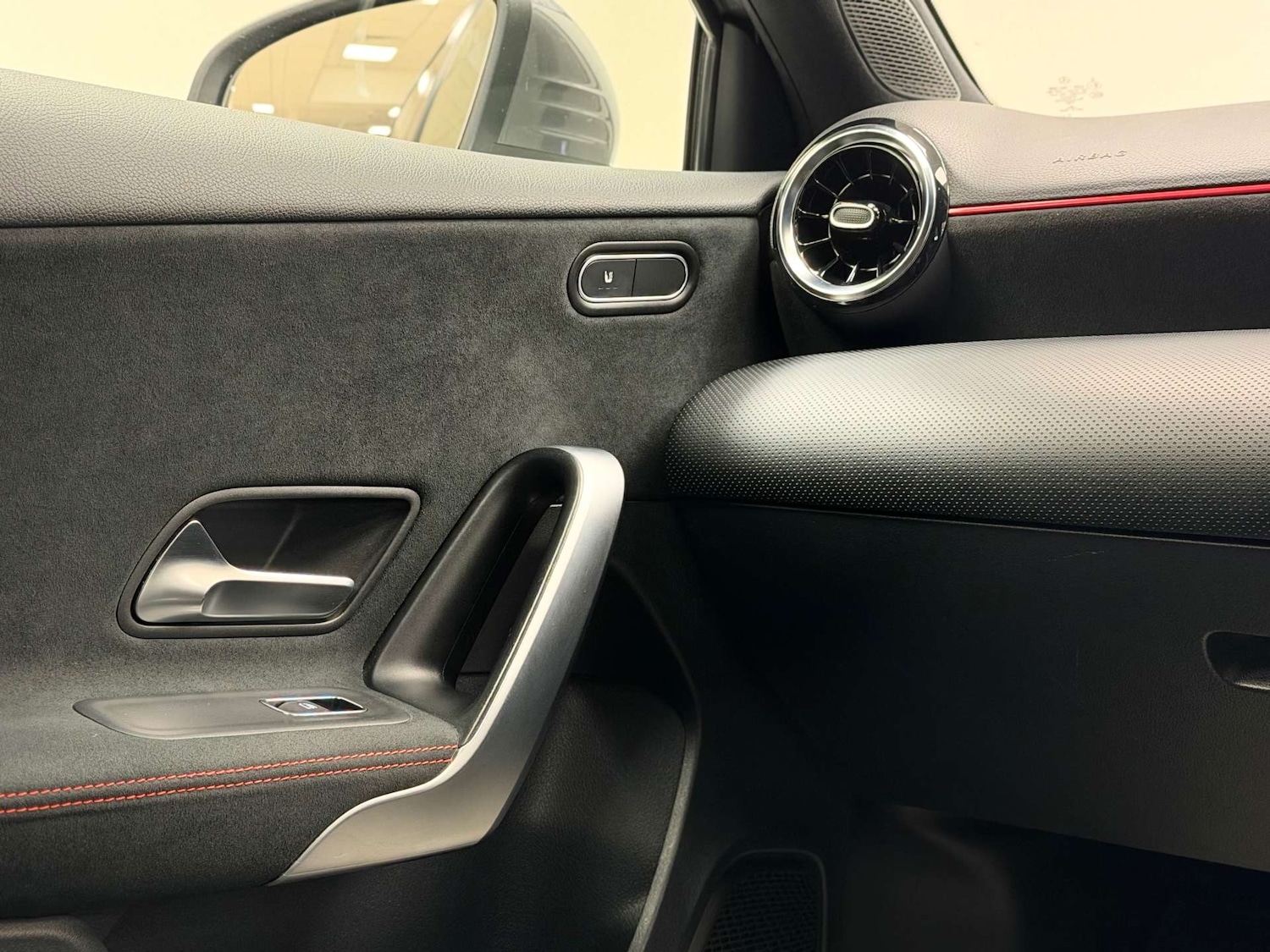 Used Mercedes-Benz A-Class 2018 for sale - 76438955: Photo 51