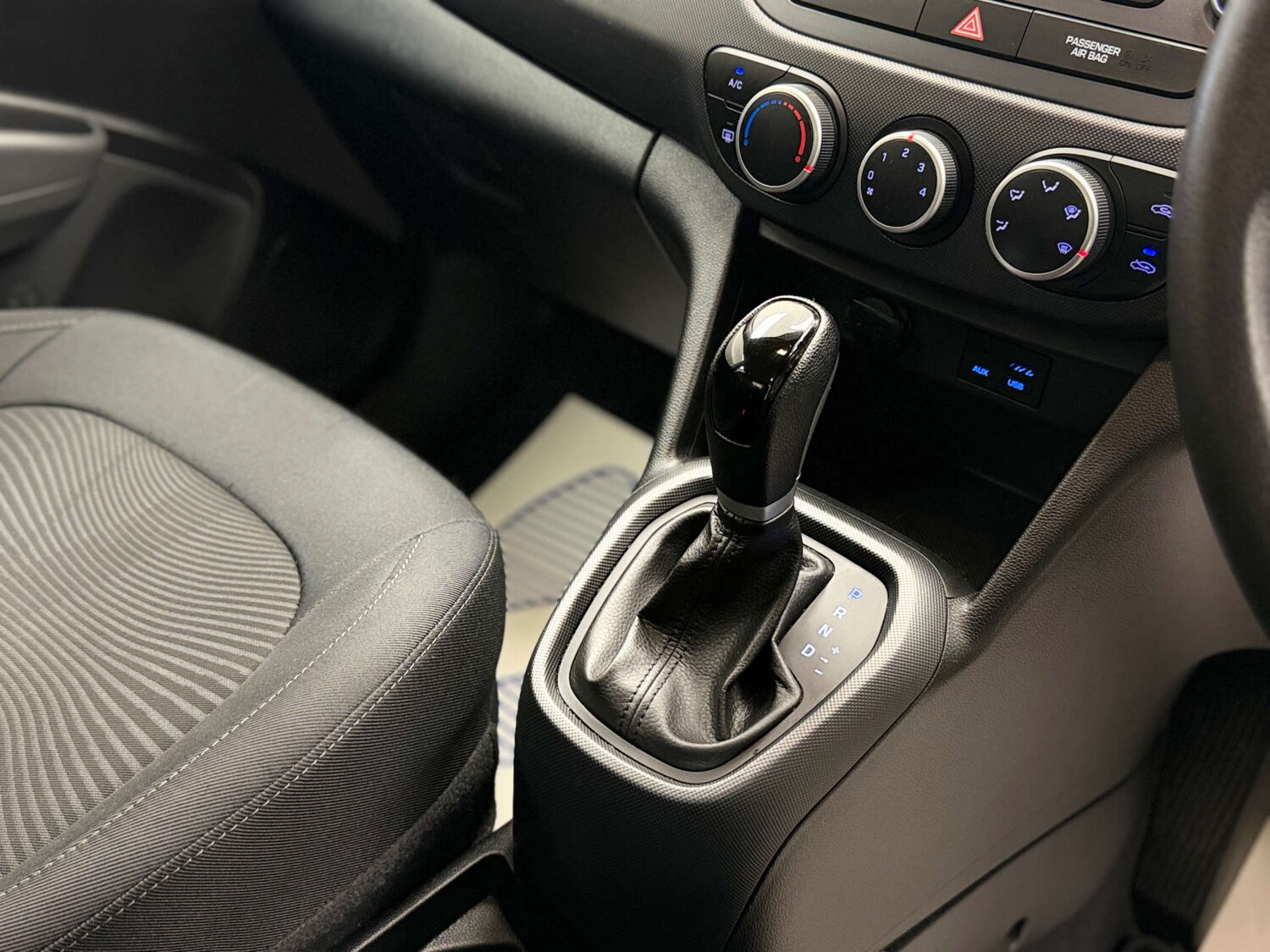 Used Hyundai i10 2018 for sale - 77937305: Photo 15