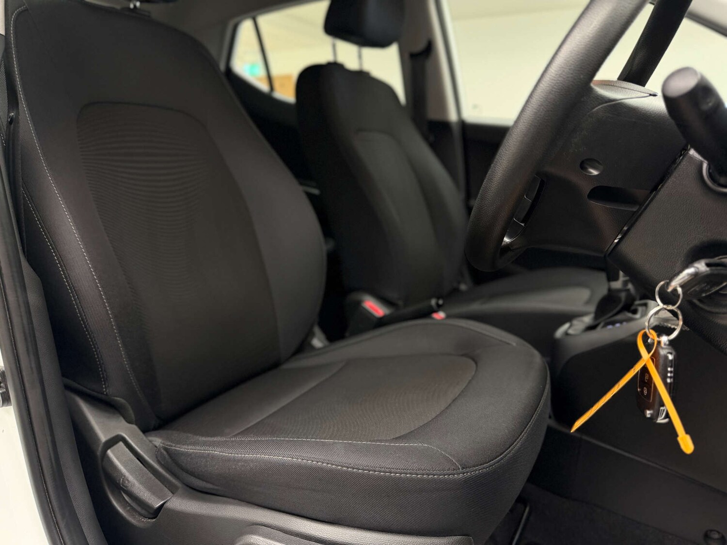 Used Hyundai i10 2018 for sale - 77937305: Photo 16