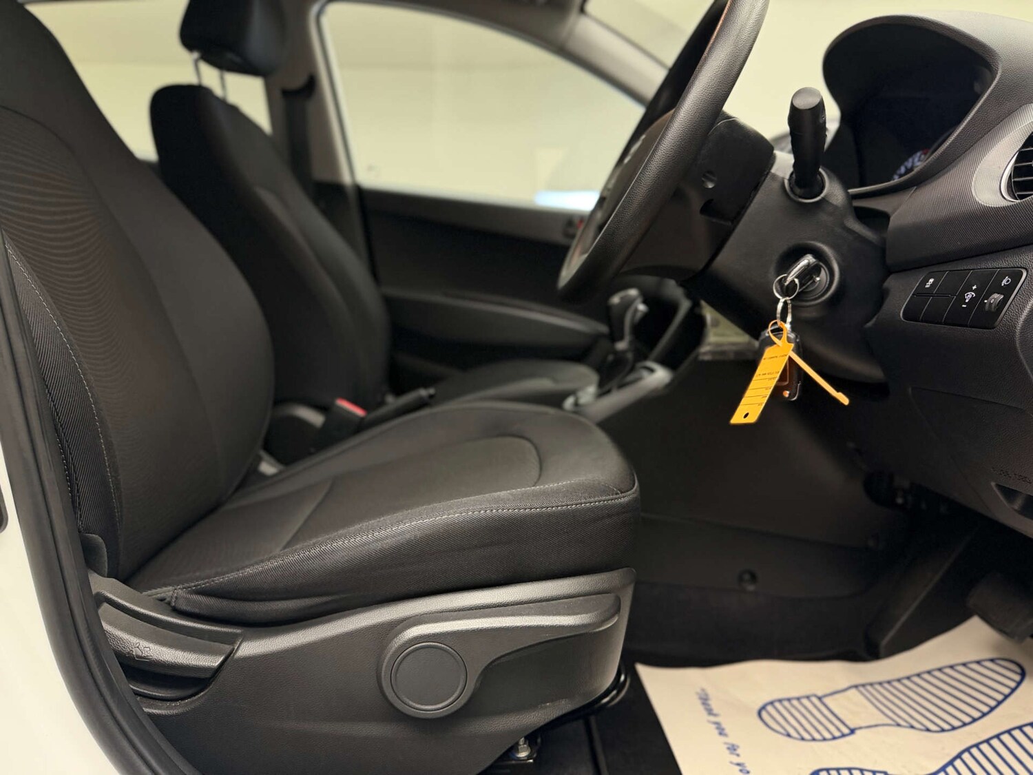 Used Hyundai i10 2018 for sale - 77937305: Photo 17