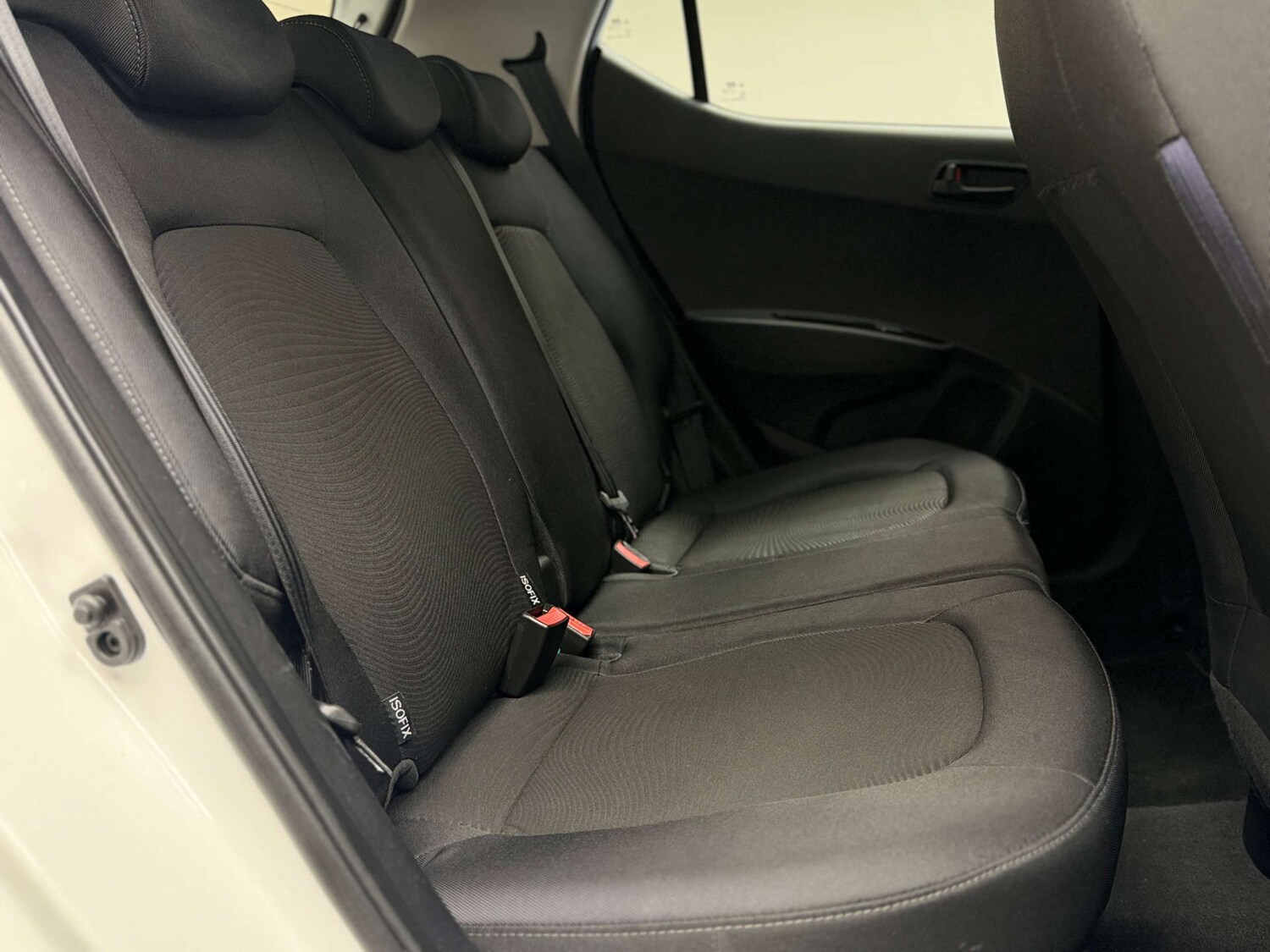 Used Hyundai i10 2018 for sale - 77937305: Photo 20