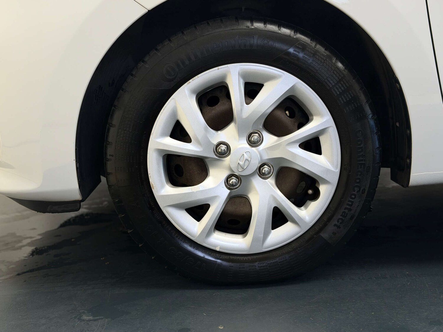 Used Hyundai i10 2018 for sale - 77937305: Photo 33