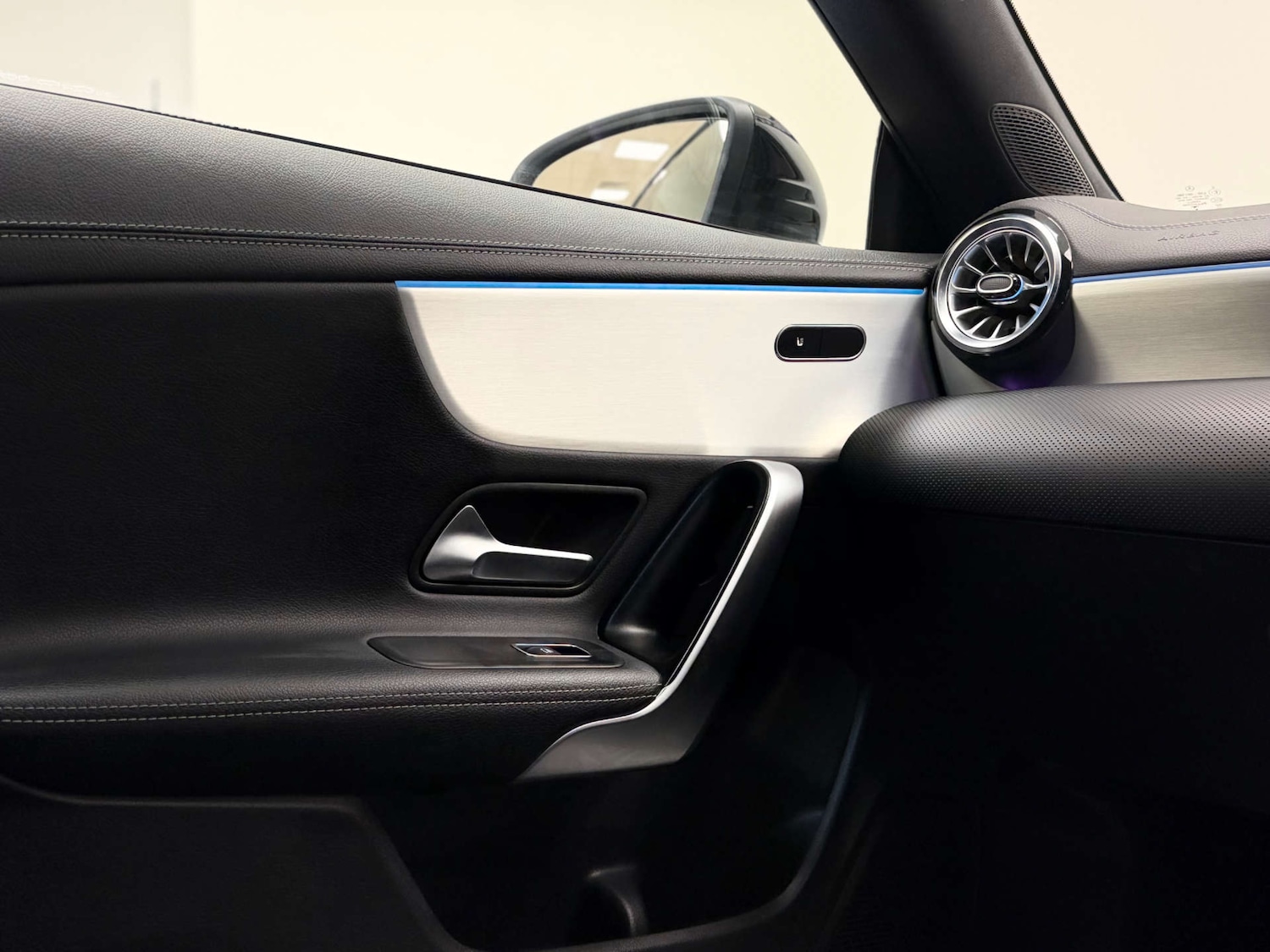 Used Mercedes-Benz CLA 2023 for sale - 77394877: Photo 44