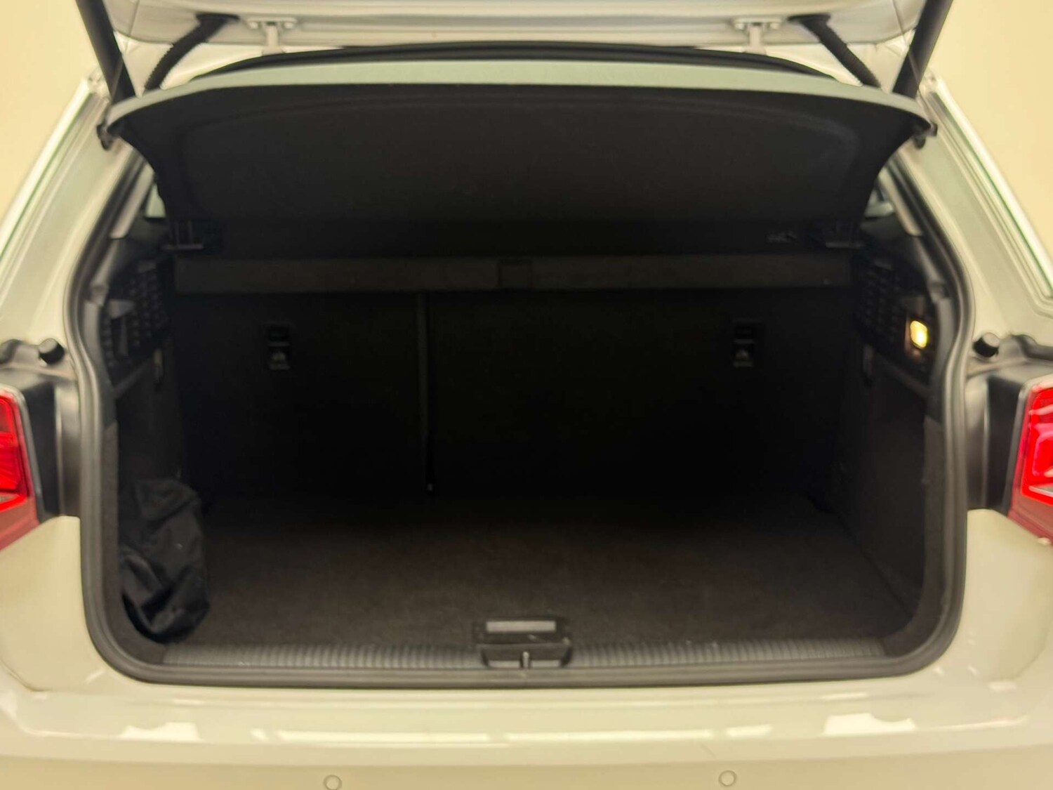 Used Audi Q2 2020 for sale - 76278085: Photo 38